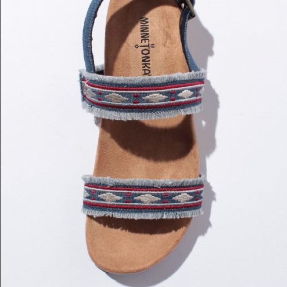 minnetonka moccasin melody ☾